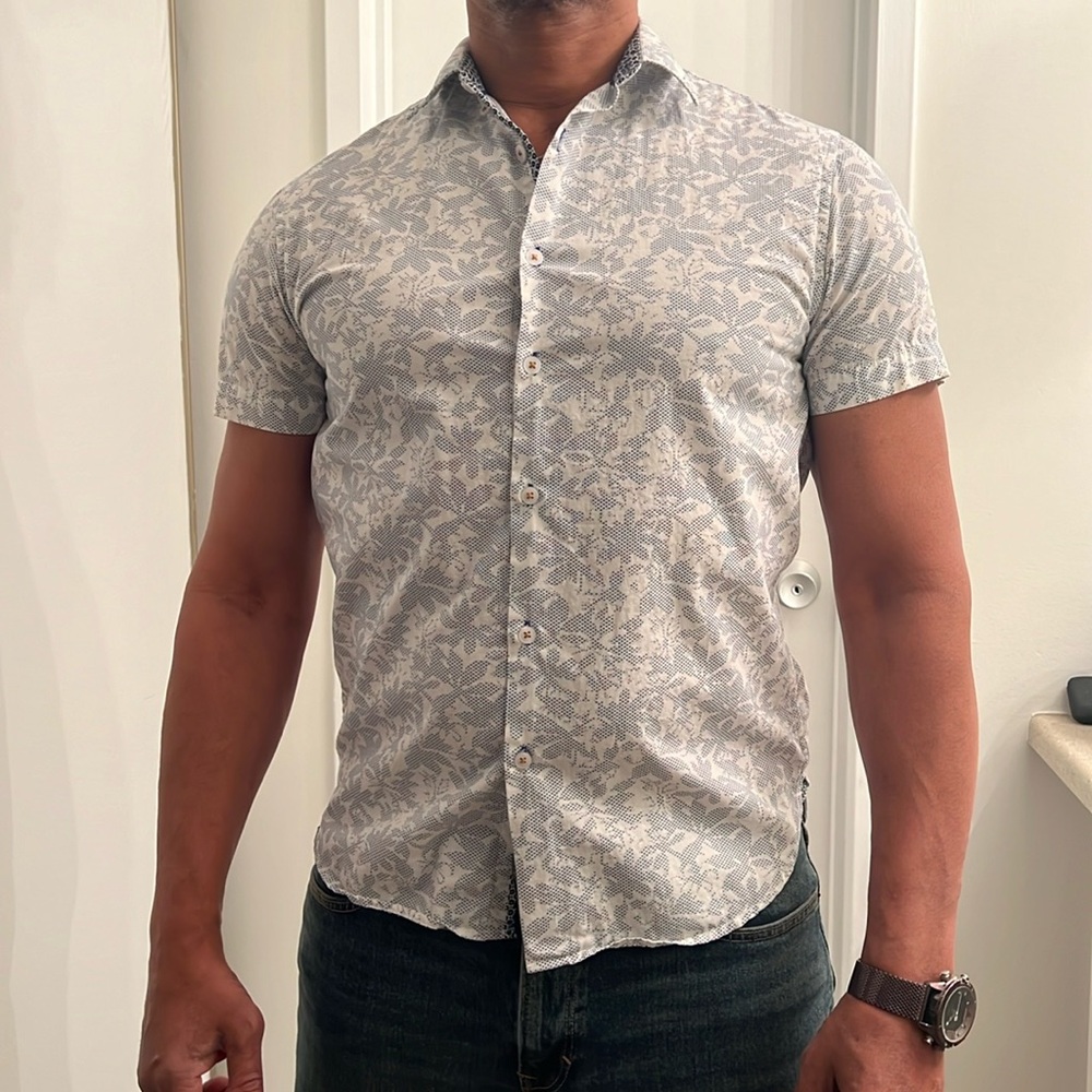 Cool short sleeve shirt